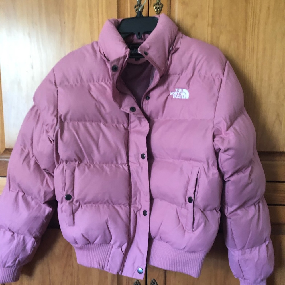 **SOLD** The North Face jacket in dusty pink color